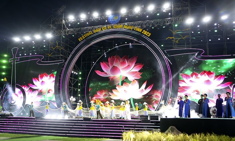 Bế mạc Festival dân ca ví, giặm Nghệ Tĩnh và Hội diễn đàn, hát dân ca 3 miền năm 2023