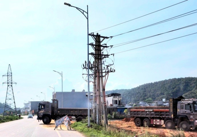 Thanh Hóa: Dự án cửa hàng xăng dầu Nguyễn Anh tự ý san lấp mặt bằng khi chưa thống nhất, thỏa thuận đền bù phần mộ cho dân