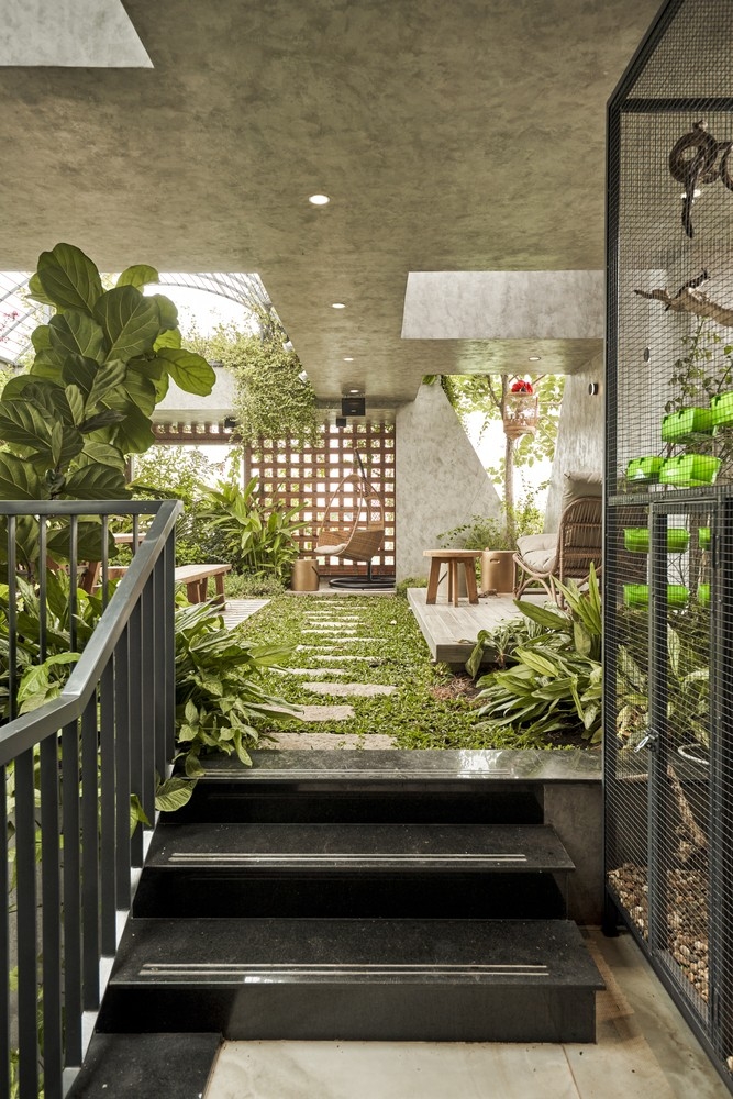 Chiêm ngưỡng căn nhà mang cả vườn nhiệt đới lên sân thượng