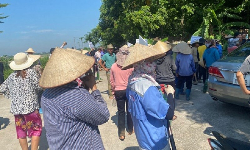 Việt Trì (Phú Thọ): Làm rõ dấu hiệu gây mất an ninh trật tự có tổ chức trong việc cắm mốc giới mỏ cát