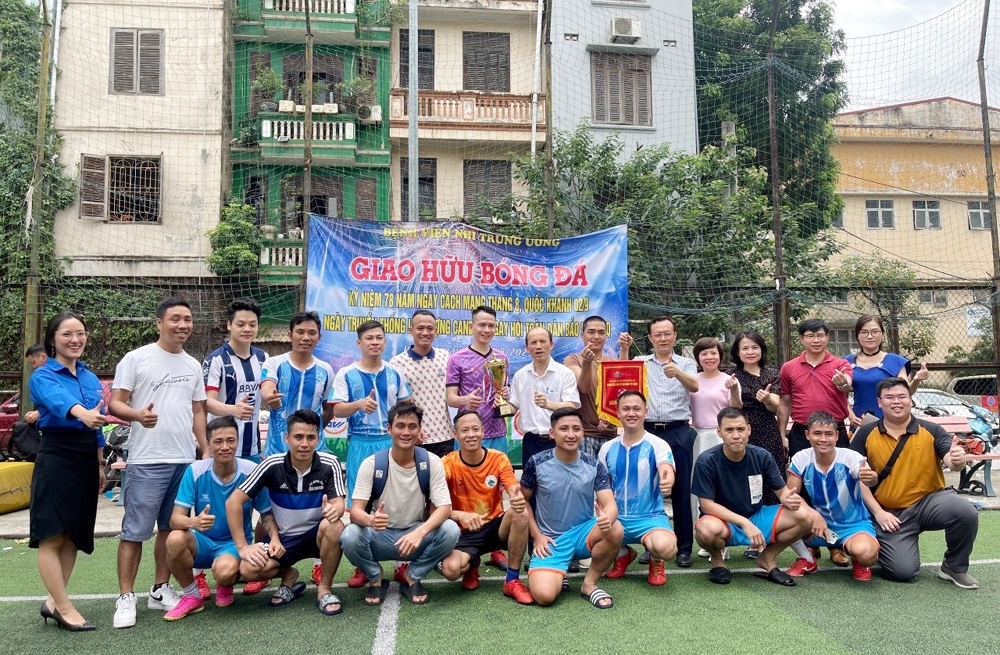 Hà Nội: Giải bóng đá “tứ ngành” mừng ngày lễ lớn của đất nước thành công tốt đẹp