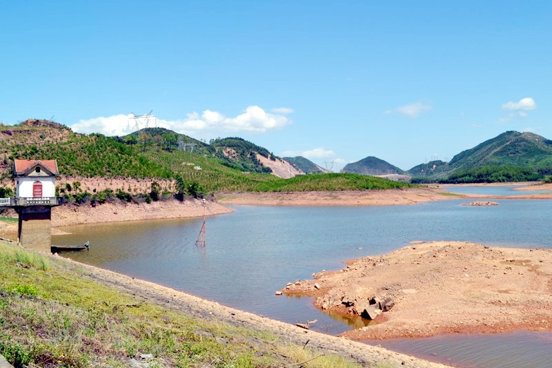 Thừa Thiên - Huế: Kiểm tra an toàn hồ đập thủy lợi trước mùa mưa bão