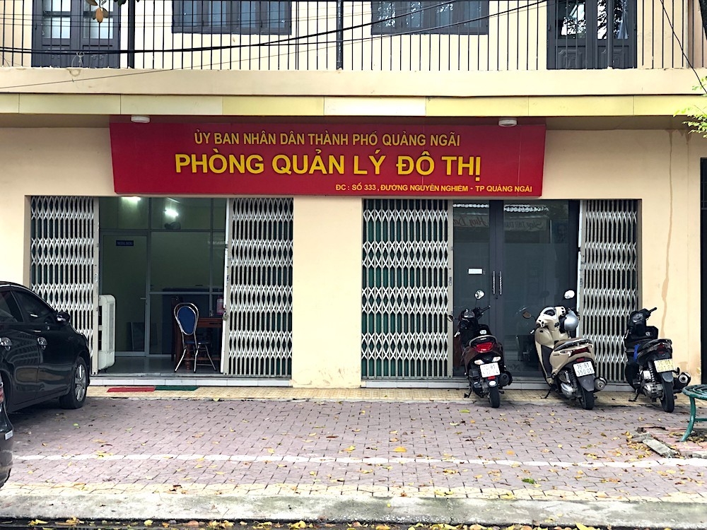 Báo cáo nhanh sự việc công dân la lối, nằm trước cổng UBND thành phố Quảng Ngãi