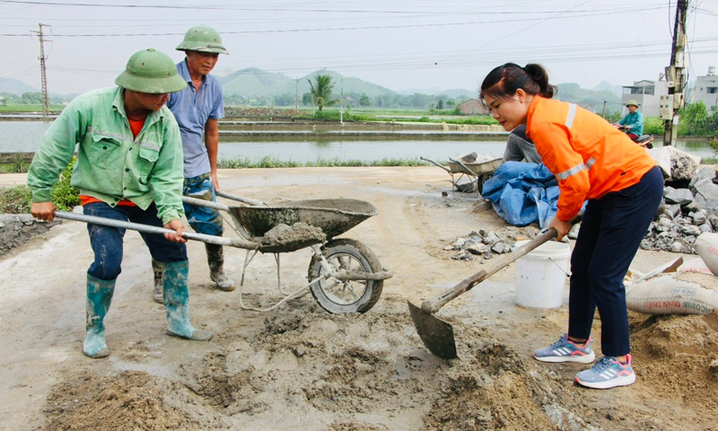 Công ty Núi Pháo chung tay cùng huyện Đại Từ “mở rộng đường 6m”, xây dựng nông thôn mới nâng cao