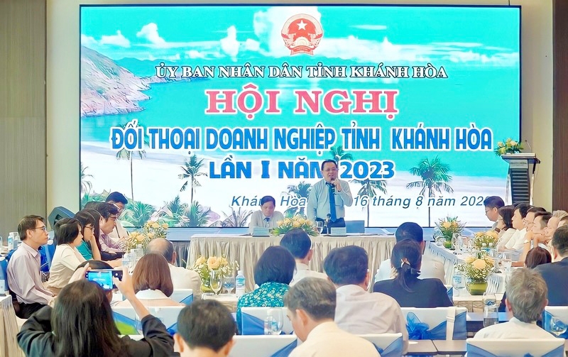 Lãnh đạo tỉnh Khánh Hòa đối thoại với doanh nghiệp