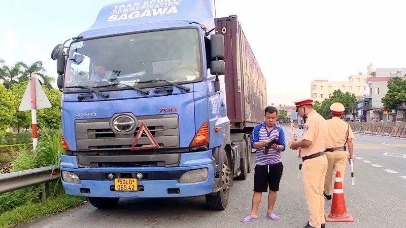 Ninh Bình: Ra quân tổng kiểm soát phương tiện vận tải