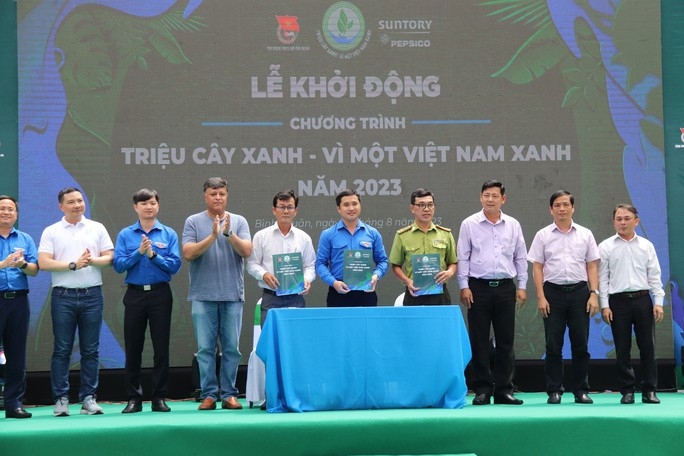 Khởi động chương trình “Triệu cây xanh - Vì một Việt Nam xanh”