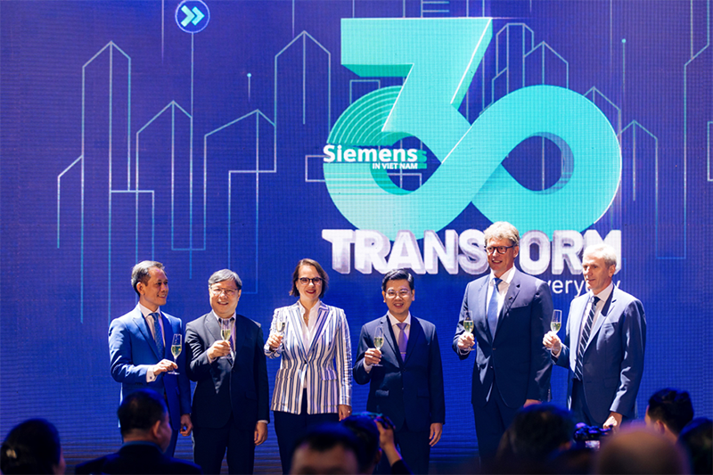 Siemens kỷ niệm 30 năm chính thức thành lập và đồng hành với Việt Nam