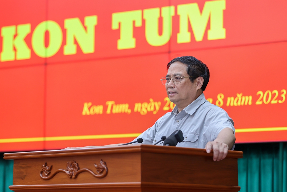 Thủ tướng Phạm Minh Chính làm việc với Ban Thường vụ Tỉnh ủy Kon Tum