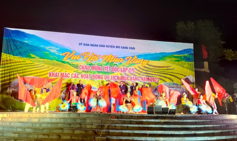 Yên Bái: Nhân dân các dân tộc Mù Căng Chải chào mừng Tết Độc lập và Lễ hội Mùa vàng
