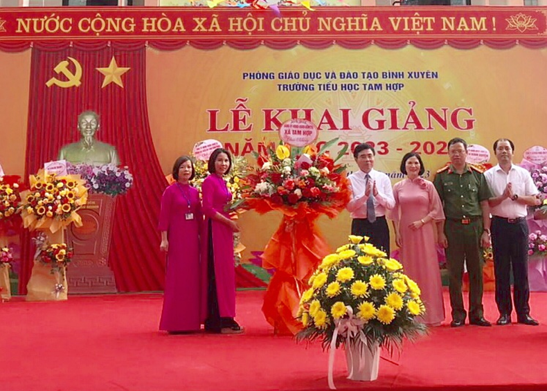 Vĩnh Phúc: Lãnh đạo huyện Bình Xuyên dự lễ khai giảng năm học mới