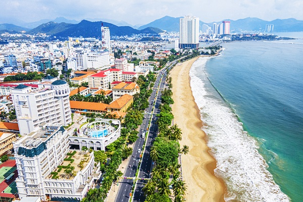 Chính sách phát triển kinh tế và du lịch biển Việt Nam: Bài học từ Hải Nam, Trung Quốc