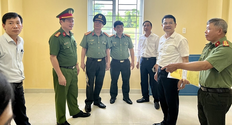 Thừa Thiên – Huế: Khánh thành, bàn giao nhiều trụ sở làm việc Công an xã