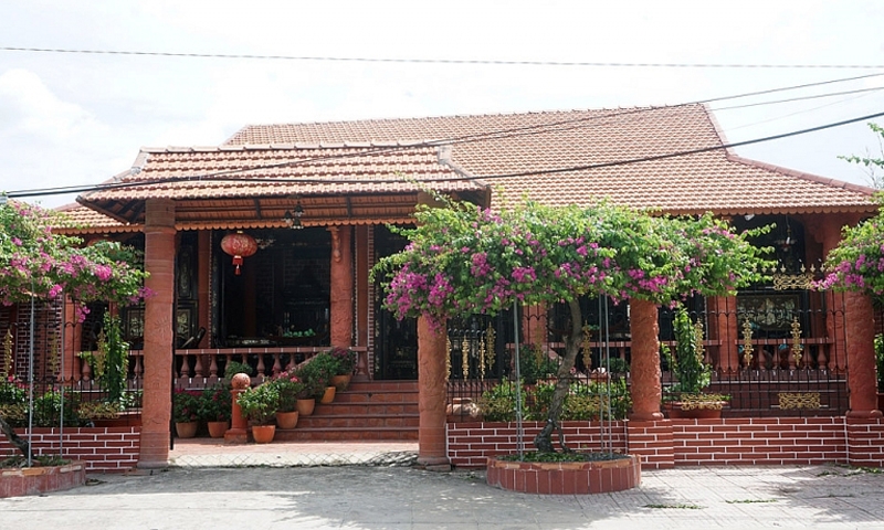 Vĩnh Long: Ngôi nhà 3 gian 2 chái truyền thống bằng gốm đỏ xác lập Kỷ lục Việt Nam