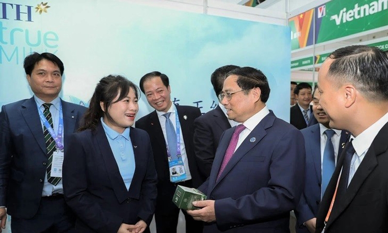 Thủ tướng Phạm Minh Chính khích lệ TH thúc đẩy thương mại trên thị trường tỷ dân tại CAEXPO 2023