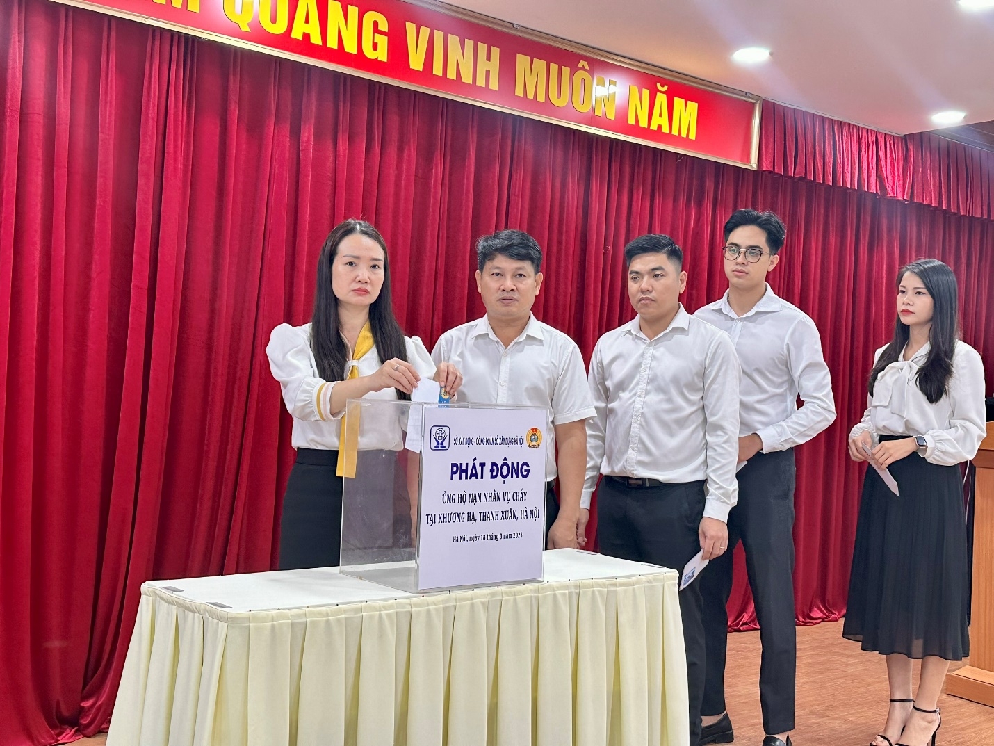 Hà Nội: Tưởng niệm và phát động ủng hộ nạn nhân vụ hỏa hoạn tại quận Thanh Xuân