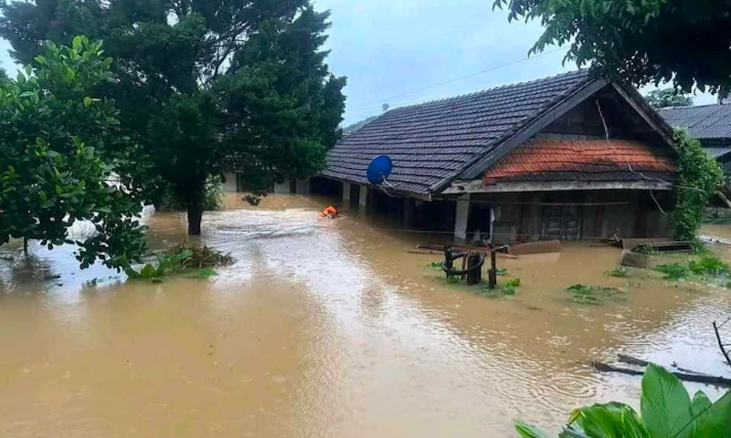 Nghệ An: Hơn 1.100 ngôi nhà bị ngập, nhiều tuyến đường bị sạt lở