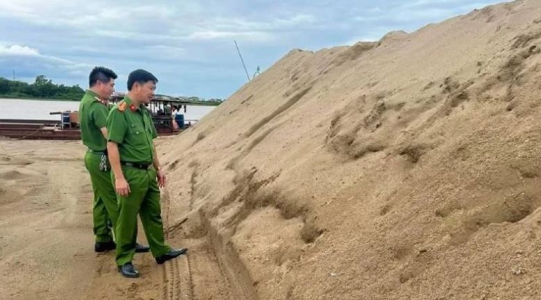 Quảng Bình: Phát hiện cơ sở khai thác trái phép gần 2000m3 cát
