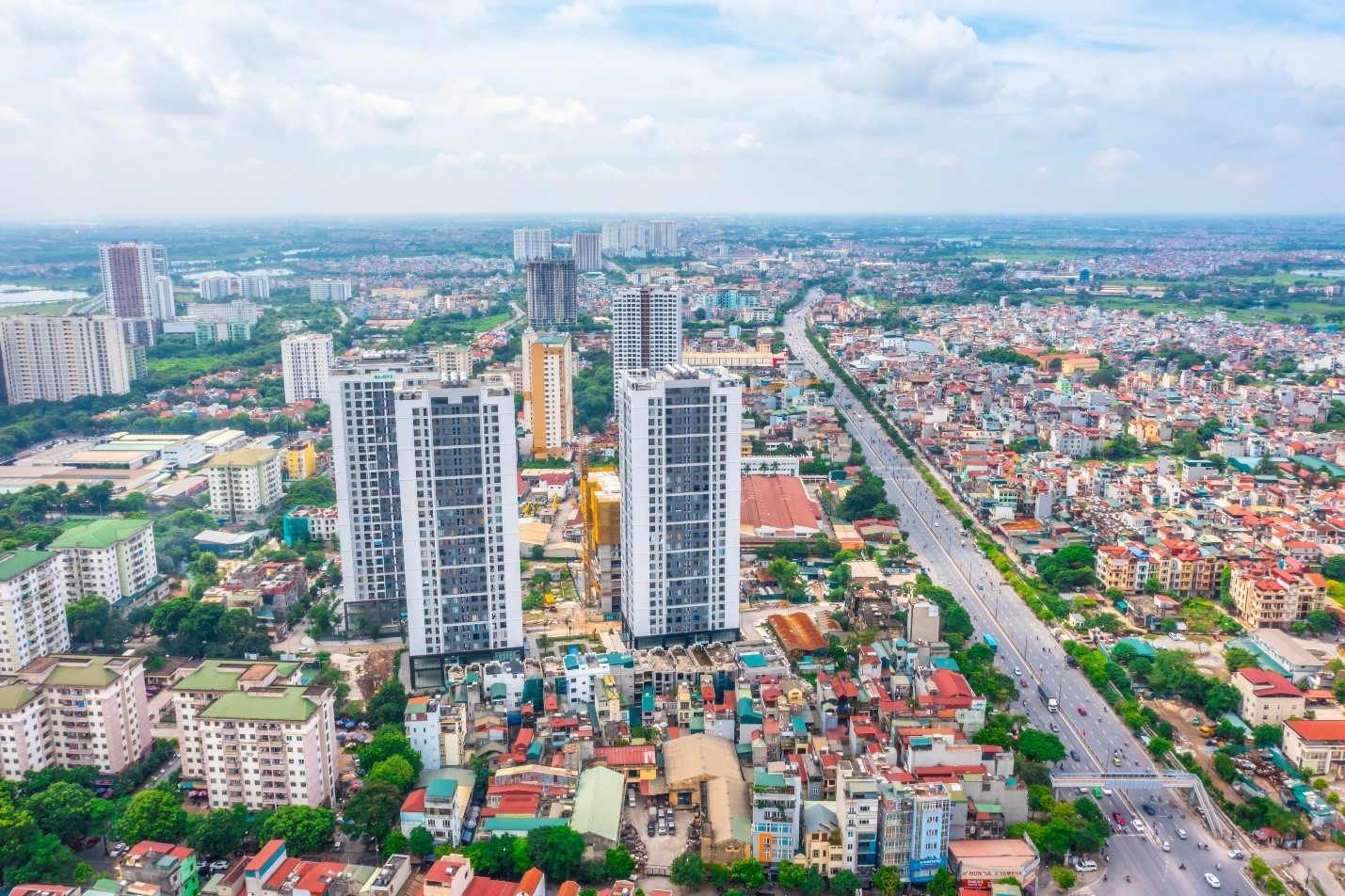 Du lịch Hà Nội đạt đỉnh trong tháng 7, thị trường bất động sản nhà ở vẫn tồn tại nhiều thách thức trong quý III/2023