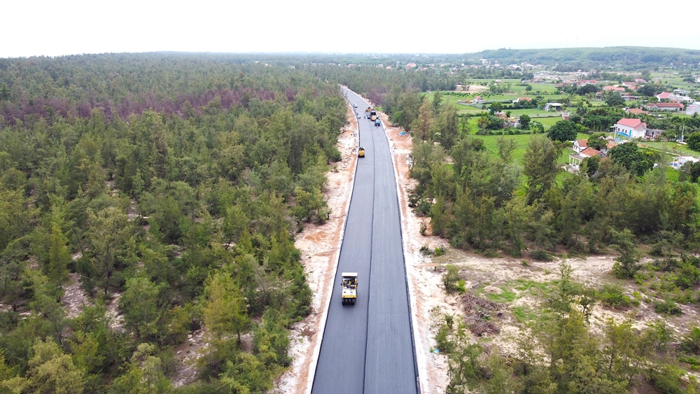 Quảng Ngãi: Dùng 100 tỷ tiết kiệm để xây dựng thêm 5,8km đường