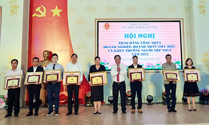 Quảng Nam: Tôn vinh 50 doanh nghiệp, doanh nhân tiêu biểu