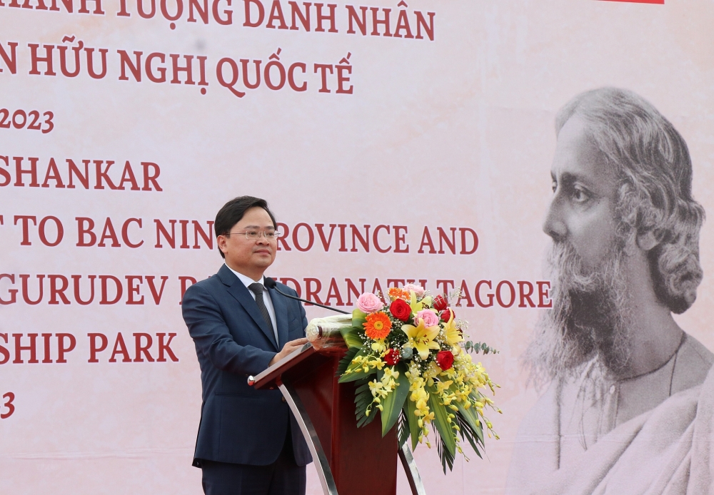 Khánh thành tượng Danh nhân RabinDranath Tagore tại Bắc Ninh