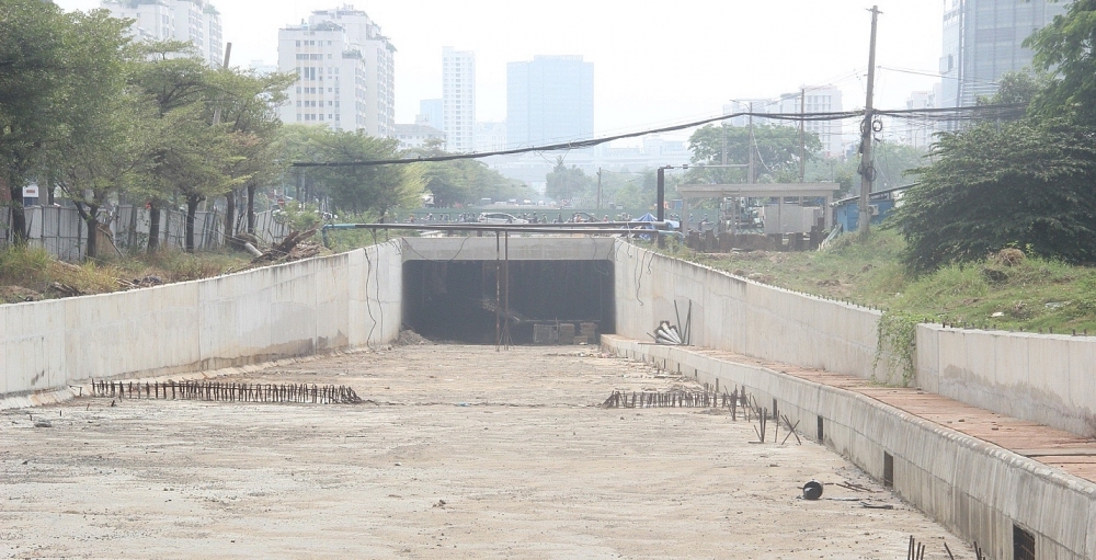 Thành phố Hồ Chí Minh: Dự án hầm chui Nguyễn Văn Linh - Nguyễn Hữu Thọ chậm tiến độ di dời hạ tầng kỹ thuật