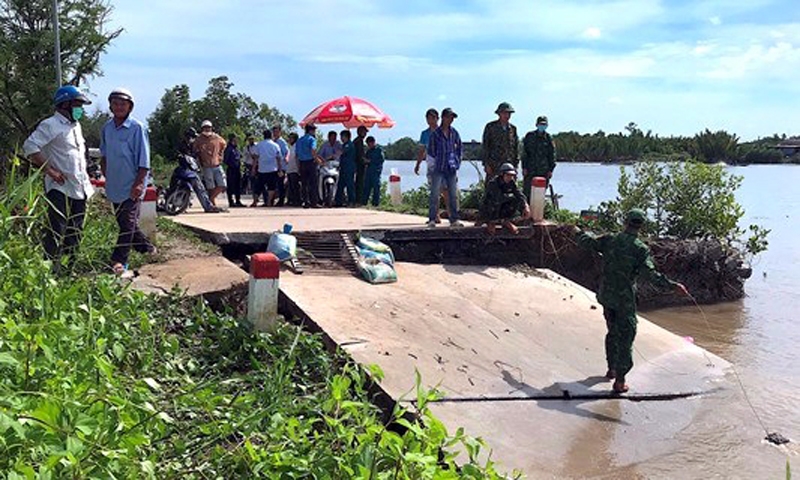 Đồng bằng sông Cửu Long: Nhiều địa phương công bố tình huống khẩn cấp về sạt lở
