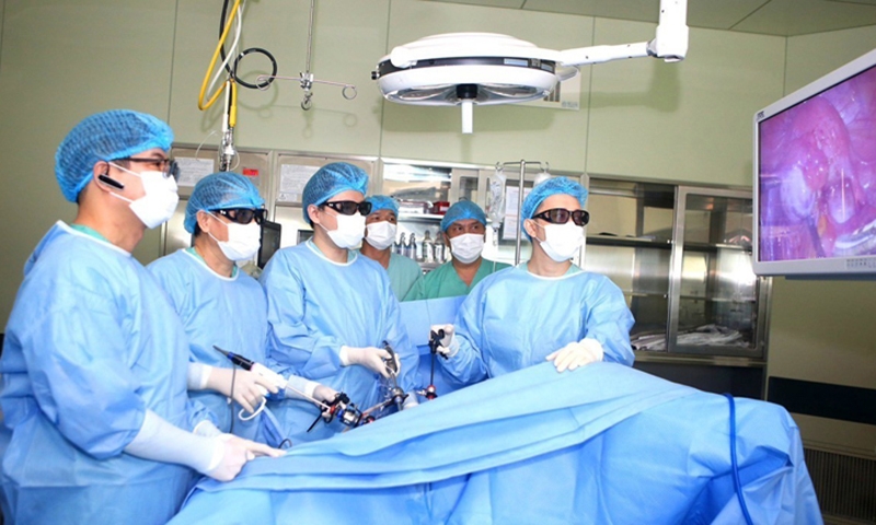 Bệnh viện Trung ương Huế giành giải Nhất khu vực Đông Nam Á về phẫu thuật nội soi cắt đại trực tràng do ung thư