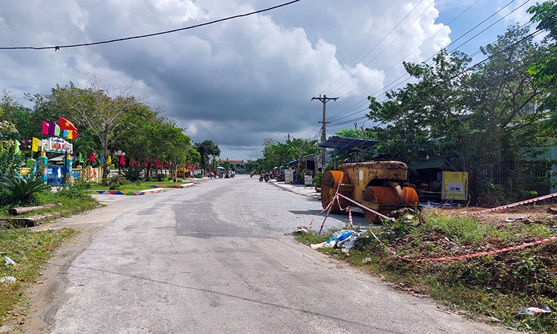 Quảng Nam: Chủ đầu tư nói gì về công trình đường ĐH5, huyện Phú Ninh quá hạn vẫn nham nhở, chưa thi công xong