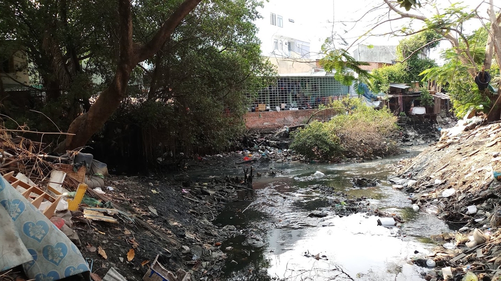 Thành phố Hồ Chí Minh: Ủy quyền cho một số Sở, ngành kiểm tra đột xuất vi phạm môi trường