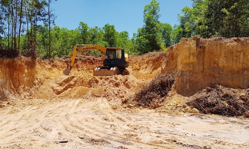 Thừa Thiên – Huế: Doanh nghiệp xin hủy kết quả trúng đấu giá mỏ đất làm vật liệu san lấp