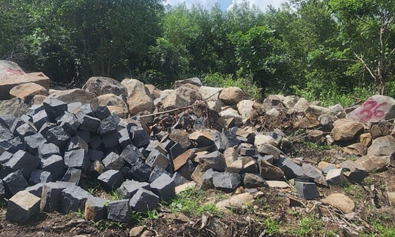 Tuy An (Phú Yên): Phê bình, kiểm điểm vì để xảy ra tình trạng khai thác đá không phép