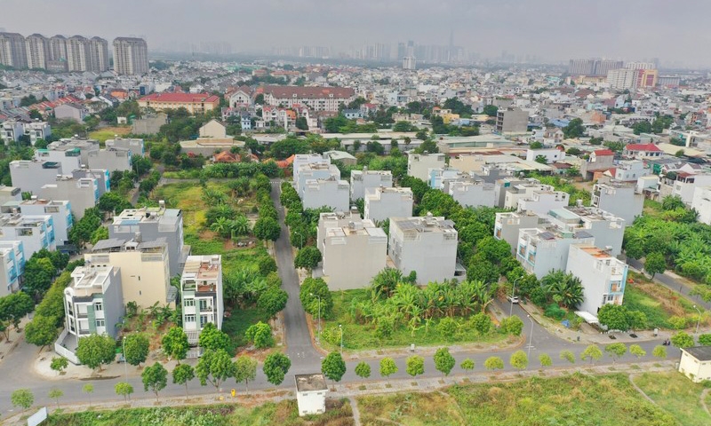 Thành phố Hồ Chí Minh: Yêu cầu giải quyết các trường hợp mua nhà, đất bằng giấy tay