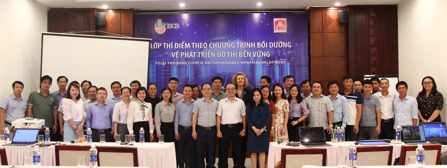 Tăng cường thể chế và nâng cao năng lực cho phát triển đô thị ở Việt Nam