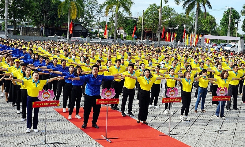 Bình Phước: 1.500 người đồng diễn chào mừng Ngày hội cán bộ mặt trận khu dân cư cấp tỉnh năm 2023