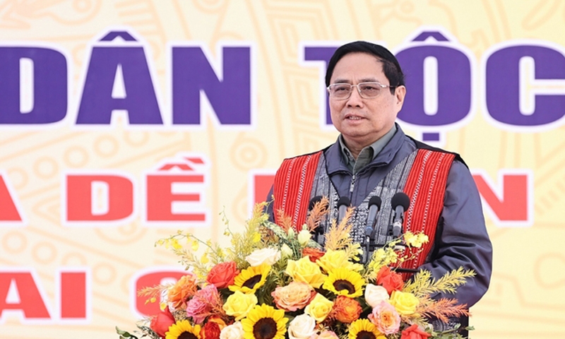 Thủ tướng dự Ngày hội Đại đoàn kết toàn dân tộc tại Lai Châu