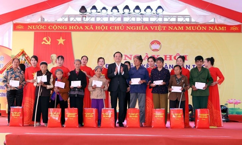 Phó Thủ tướng Trần Lưu Quang tham dự Ngày hội Đại đoàn kết toàn dân tộc tại Thanh Hóa