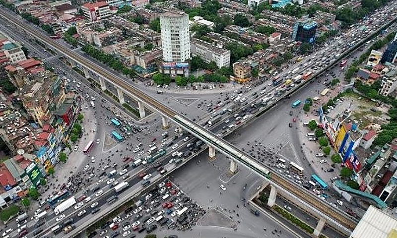 Phân quyền mạnh cho Hà Nội để tái cân bằng đô thị