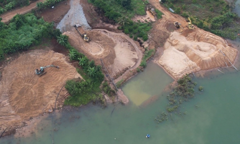 Gia Lai - Kon Tum phối hợp xử lý “cát tặc” tại khu vực lòng hồ thuỷ điện Ialy