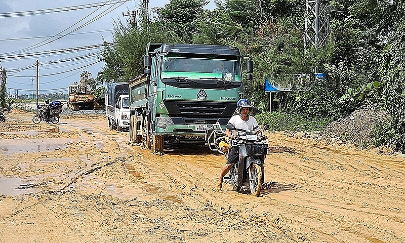 Bị yêu cầu hoàn tiền tạm ứng tuyến đường ĐT608, Tổng Công ty Xây dựng công trình giao thông 5 – CTCP đề nghị tỉnh Quảng Nam xem xét