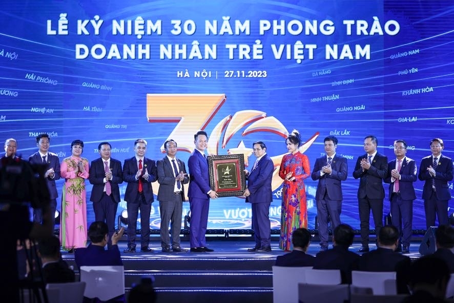 Thủ tướng Chính phủ dự lễ kỷ niệm 30 năm phong trào doanh nhân trẻ