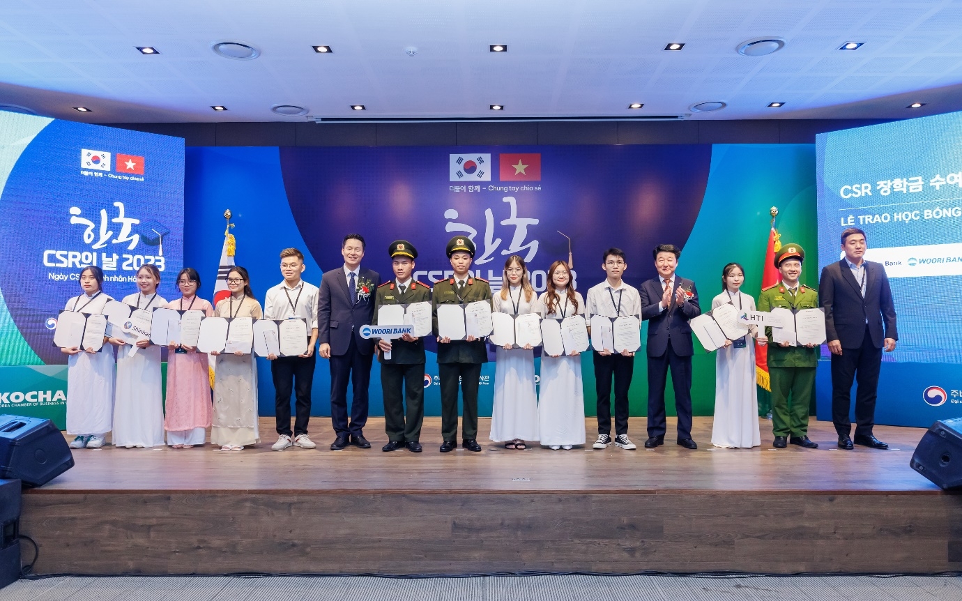Kocham tổ chức sự kiện CSR Doanh nhân Hàn Quốc, Lễ trao học bổng “Chung tay chia sẻ 2023”