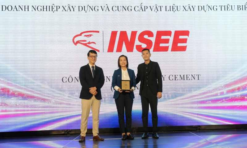  INSEE Việt Nam nhận giải thưởng Doanh nghiệp xây dựng và cung cấp vật liệu xây dựng tiêu biểu 2023 