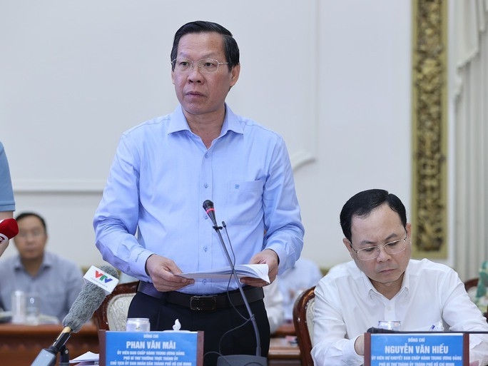 Chủ tịch UBND Thành phố Hồ Chí Minh khen 6 quận và 2 huyện vì giải ngân đầu tư công cao
