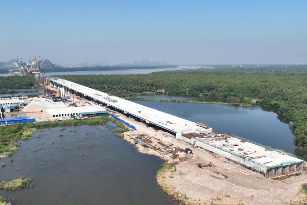 Cầu Bến Rừng gỡ các điểm nghẽn thúc đẩy tiến độ xây dựng