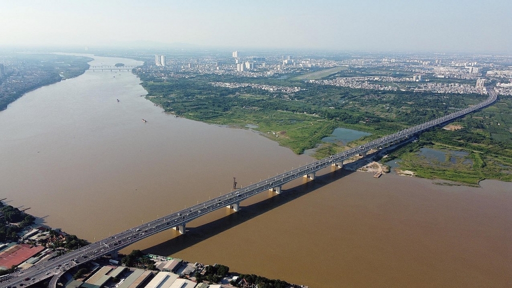 Hà Nội: Lừa cấp sổ đỏ ở khu vực lòng Sông Hồng để chiếm đoạt tiền tỷ