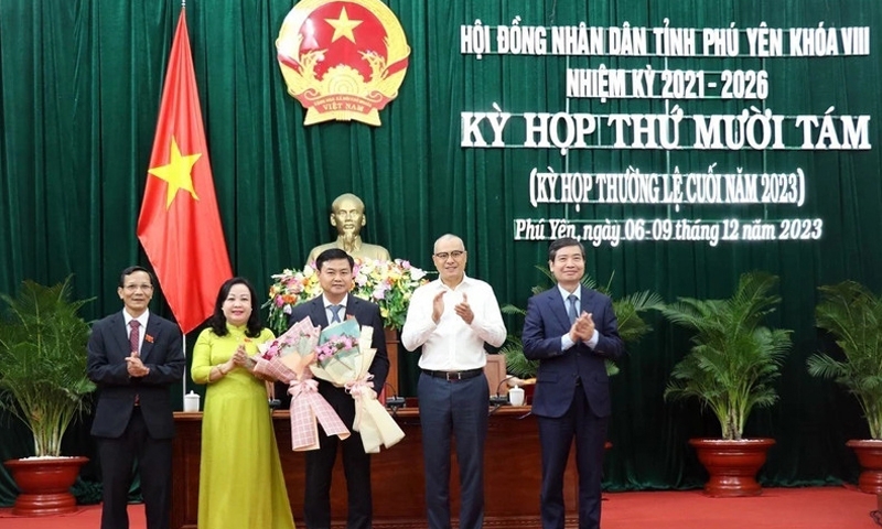 Phú Yên lấy phiếu tín nhiệm 27 người giữ chức vụ do HĐND tỉnh bầu