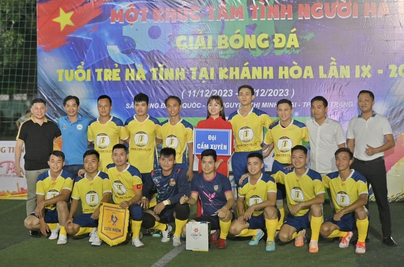 Khai mạc giải bóng đá Tuổi trẻ Hà Tĩnh tại Khánh Hoà lần thứ 9