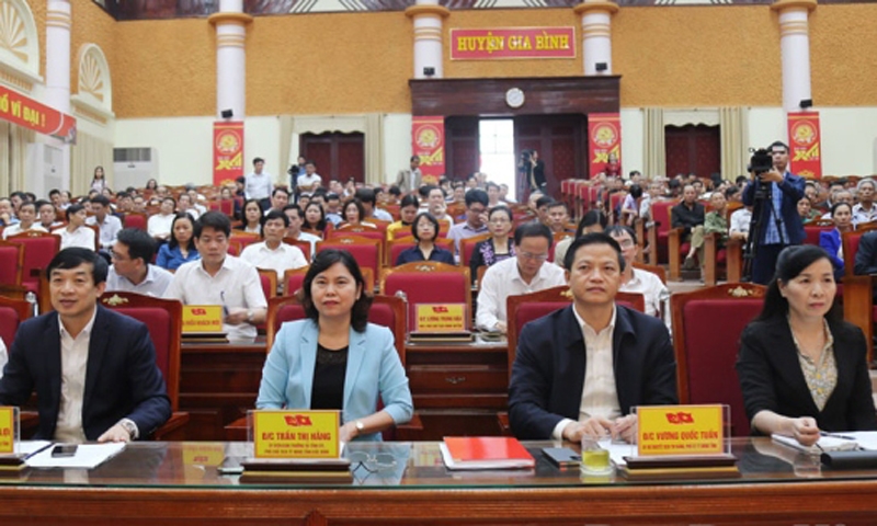 Bắc Ninh: Cử tri huyện Gia Bình kiến nghị đầu tư xây dựng hạ tầng Nông thôn mới
